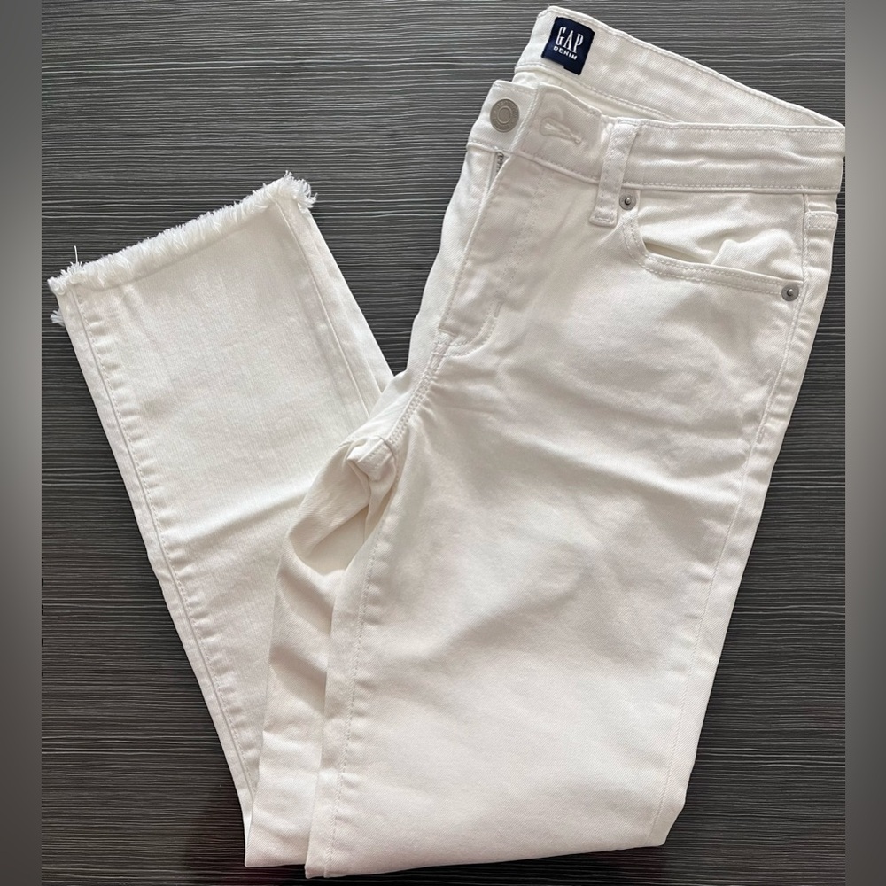 GAP White Denim Straight Leg Cropped Raw Hem Jeans Size 26 Regular